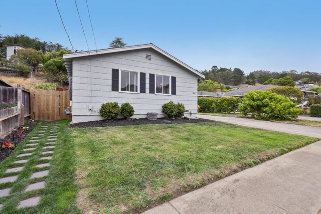 867 Serena Drive, Pacifica, CA 94044