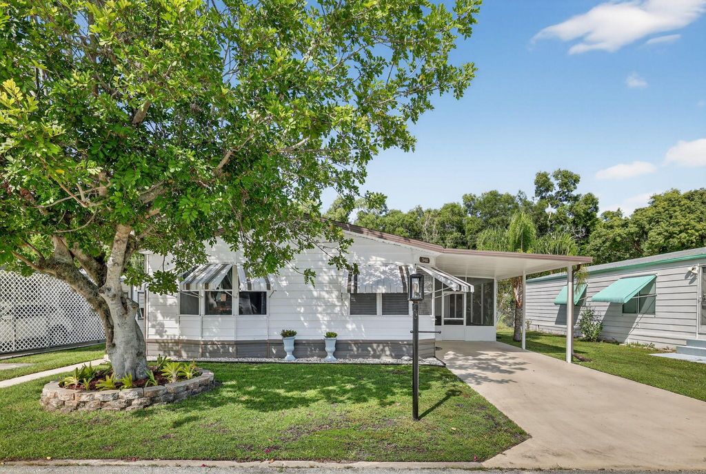 540 Natalie Drive, Port St Lucie, FL 34952