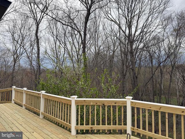 6608 STONECREST LN, Fairfax Station, VA 22039