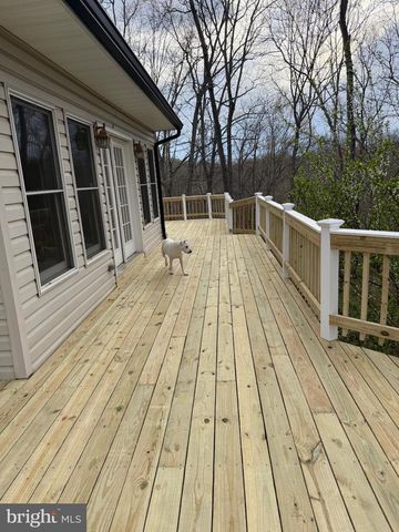 6608 STONECREST LN, Fairfax Station, VA 22039