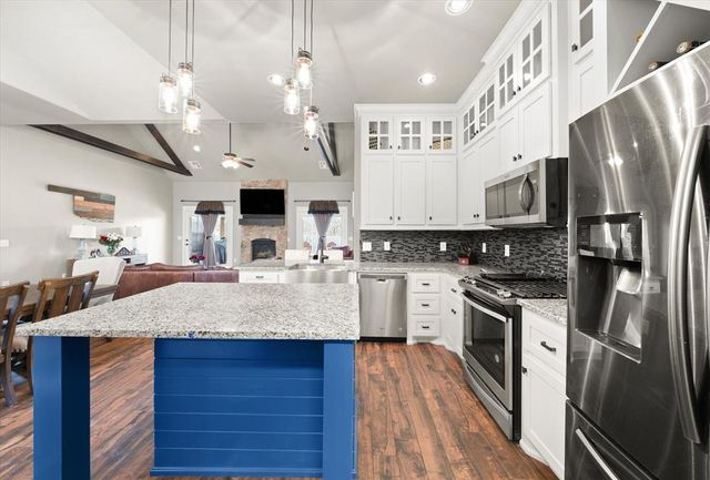 13525 Cobblestone Curve Road, Oklahoma City, OK 73142