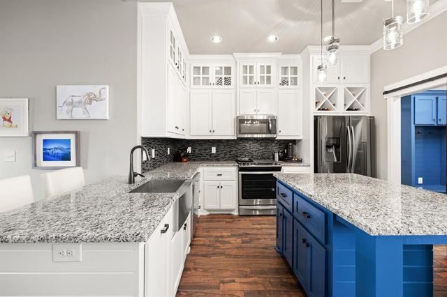 13525 Cobblestone Curve Road, Oklahoma City, OK 73142