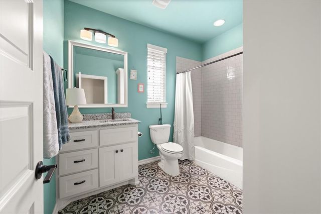 13525 Cobblestone Curve Road, Oklahoma City, OK 73142