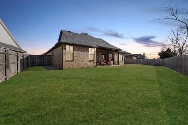 13525 Cobblestone Curve Road, Oklahoma City, OK 73142