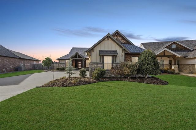 13525 Cobblestone Curve Road, Oklahoma City, OK 73142