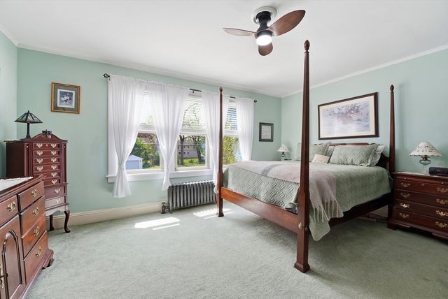 21 Elmwood Avenue, West Springfield, MA 01089
