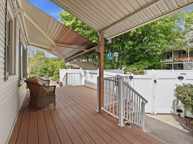 21 Elmwood Avenue, West Springfield, MA 01089