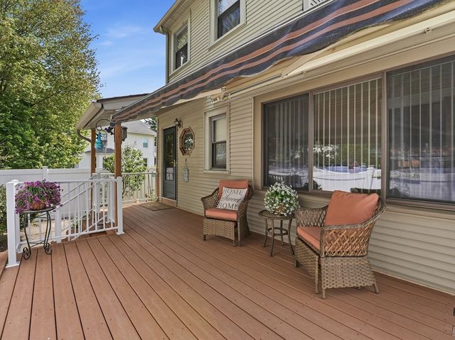 21 Elmwood Avenue, West Springfield, MA 01089