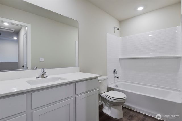 5215 E Court M, Tacoma, WA 98404