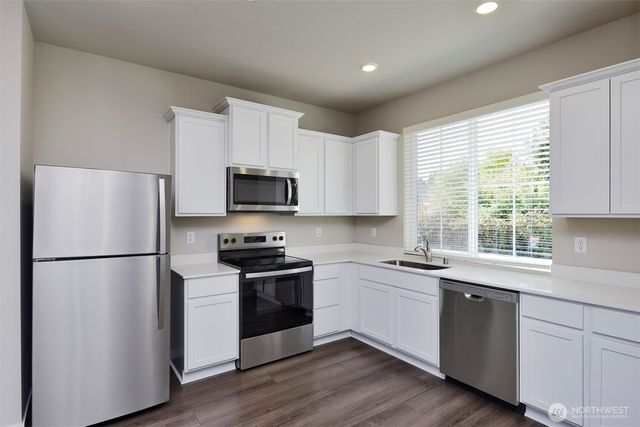 5215 E Court M, Tacoma, WA 98404