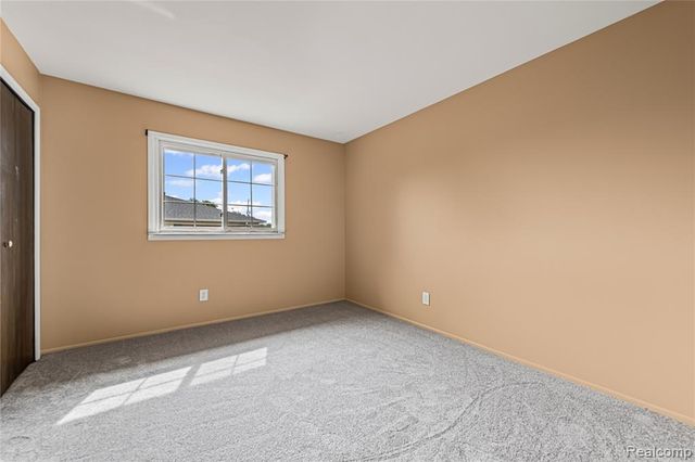 2100 Fort Street, Trenton, MI 48183