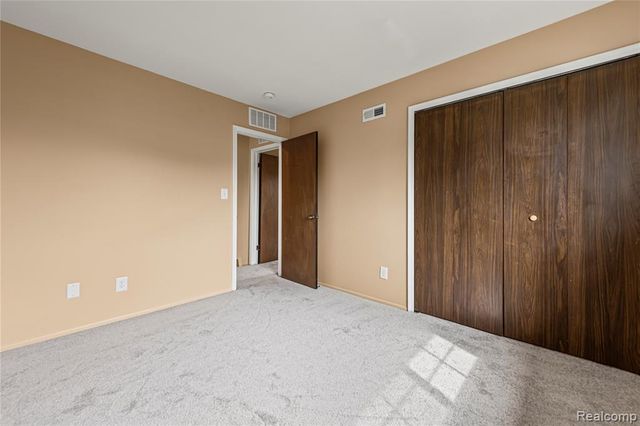 2100 Fort Street, Trenton, MI 48183