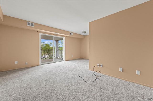 2100 Fort Street, Trenton, MI 48183