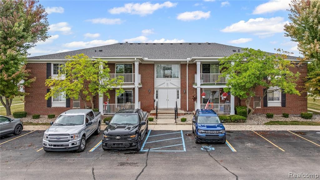 2100 Fort Street, Trenton, MI 48183