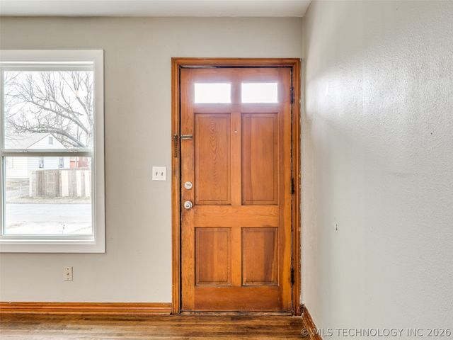 6776 E Independence Street, Tulsa, OK 74115