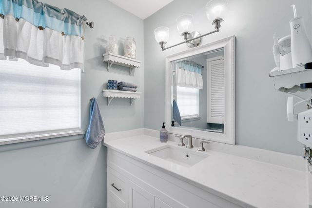 53 Cambridge Court B, Lakewood, NJ 08701