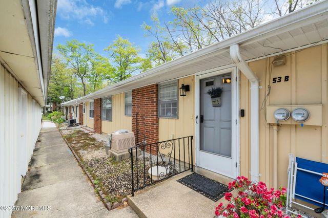 53 Cambridge Court B, Lakewood, NJ 08701