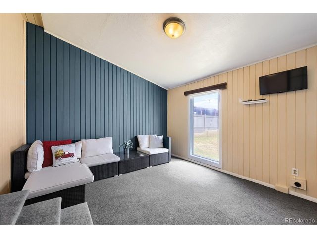 2036 Sherwood Ln, Pueblo, CO 81005