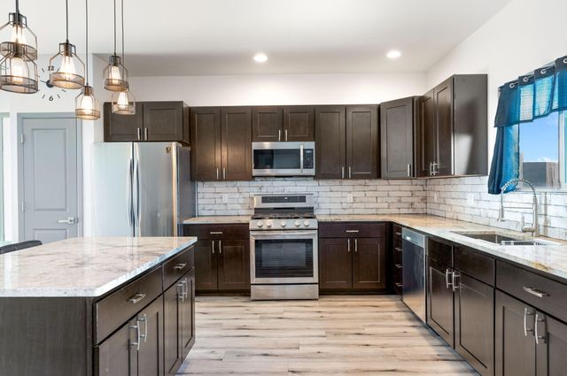 1012 25th Street SE, Rio Rancho, NM 87124