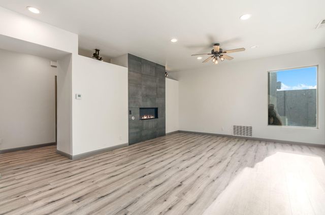 1012 25th Street SE, Rio Rancho, NM 87124