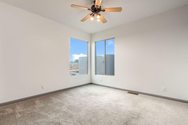 1012 25th Street SE, Rio Rancho, NM 87124