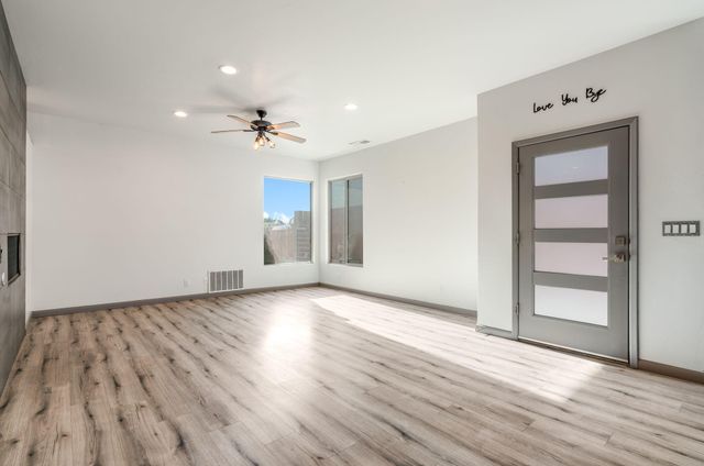 1012 25th Street SE, Rio Rancho, NM 87124