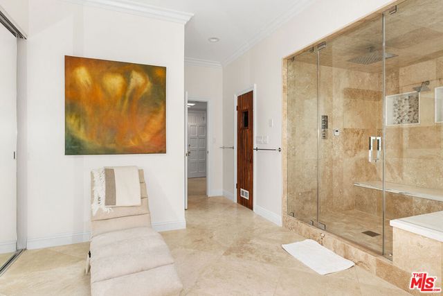 7834 Electra Drive, Los Angeles, CA 90046