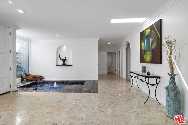 7834 Electra Drive, Los Angeles, CA 90046