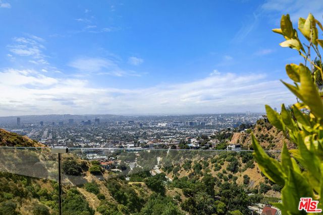 7834 Electra Drive, Los Angeles, CA 90046