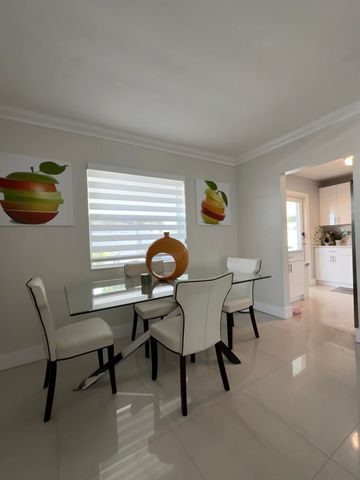 9235 SW 41st Street, Miami, FL 33165