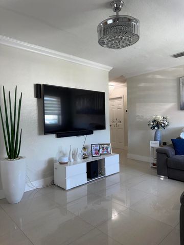 9235 SW 41st Street, Miami, FL 33165
