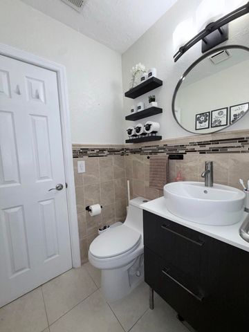 9235 SW 41st Street, Miami, FL 33165
