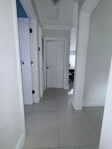 9235 SW 41st Street, Miami, FL 33165