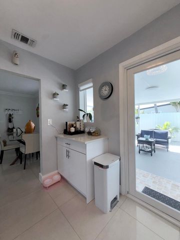 9235 SW 41st Street, Miami, FL 33165