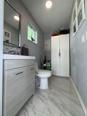 9235 SW 41st Street, Miami, FL 33165