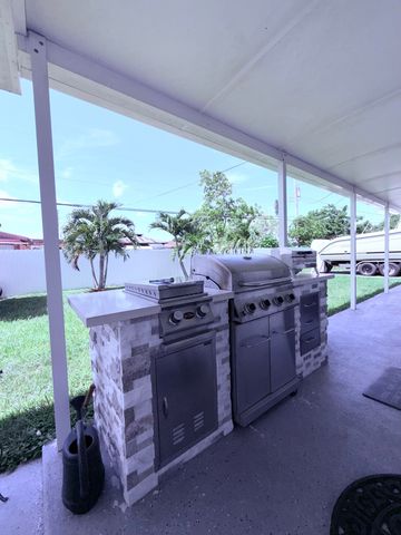 9235 SW 41st Street, Miami, FL 33165