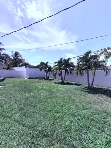 9235 SW 41st Street, Miami, FL 33165