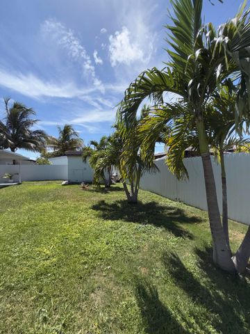 9235 SW 41st Street, Miami, FL 33165