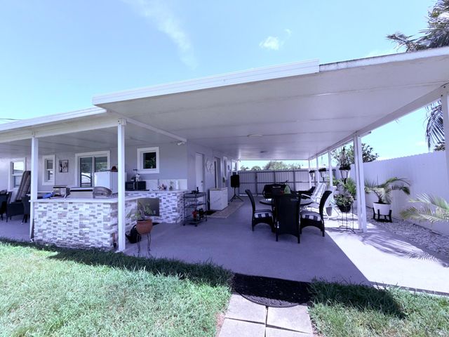 9235 SW 41st Street, Miami, FL 33165