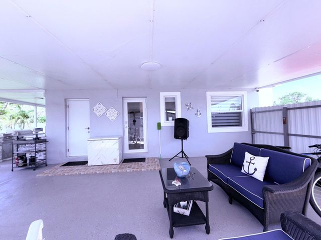 9235 SW 41st Street, Miami, FL 33165