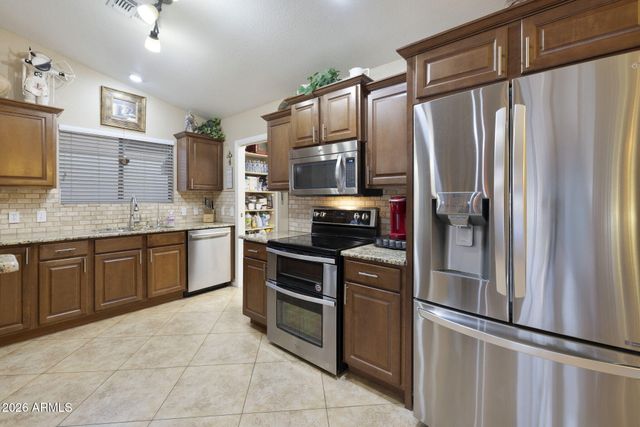 1089 LEISURE WORLD --, Mesa, AZ 85206
