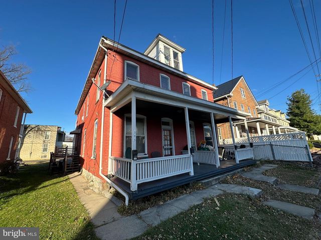 583 S SECOND STREET, Chambersburg, PA 17201