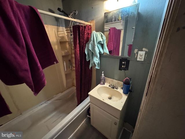 583 S SECOND STREET, Chambersburg, PA 17201