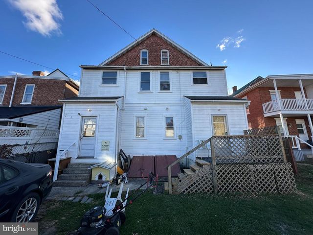 583 S SECOND STREET, Chambersburg, PA 17201
