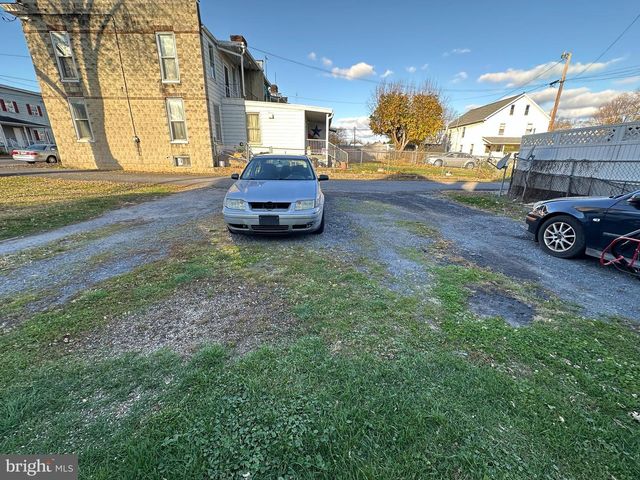 583 S SECOND STREET, Chambersburg, PA 17201