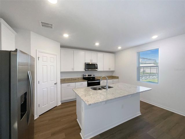 1128 GRIFFON AVENUE, Lake Alfred, FL 33850