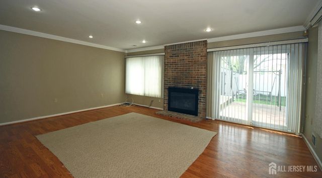 96 Brewster Circle, Old Bridge, NJ 08857
