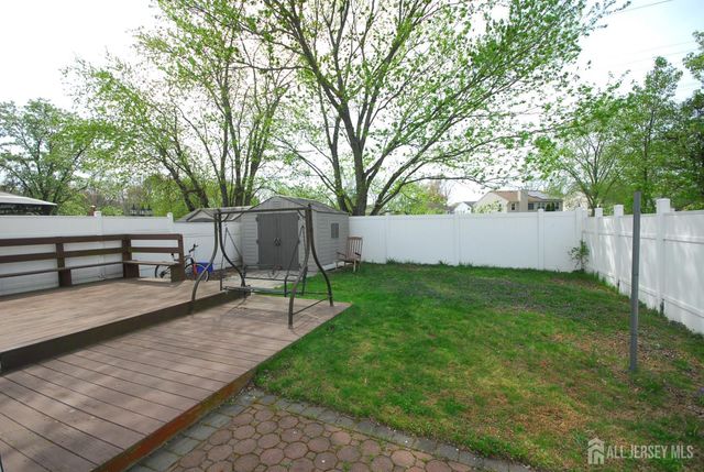 96 Brewster Circle, Old Bridge, NJ 08857