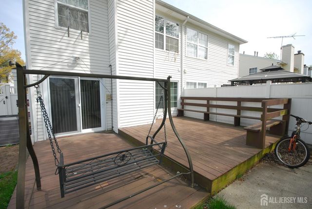 96 Brewster Circle, Old Bridge, NJ 08857