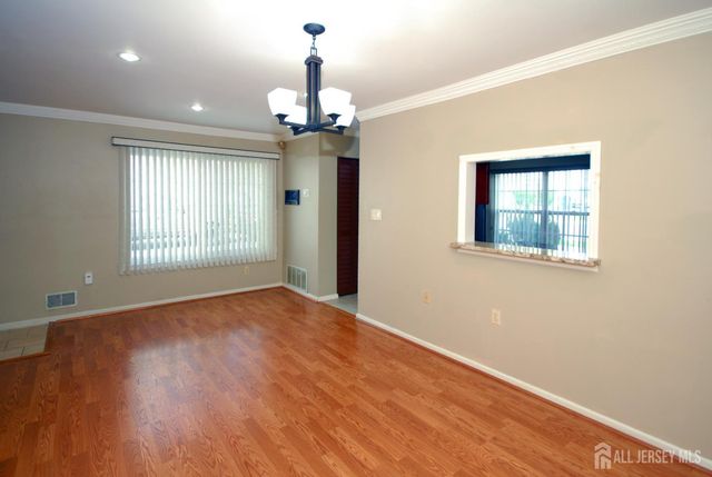 96 Brewster Circle, Old Bridge, NJ 08857